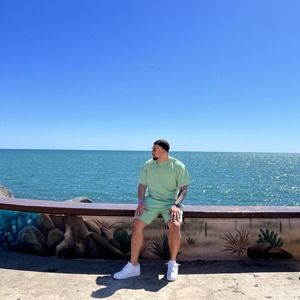 Meet your Posher, Austin